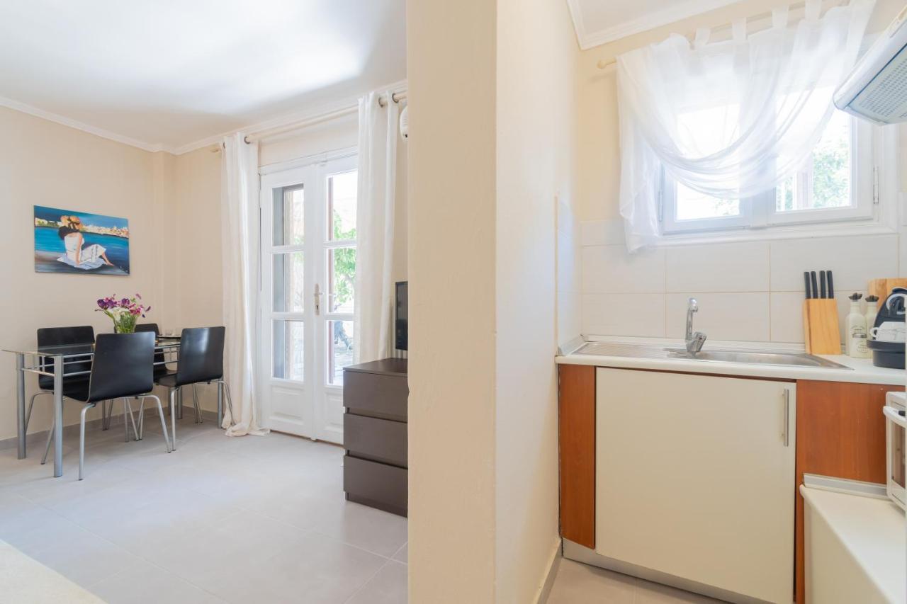 Stefanias Apartment Неос-Мармарас Экстерьер фото