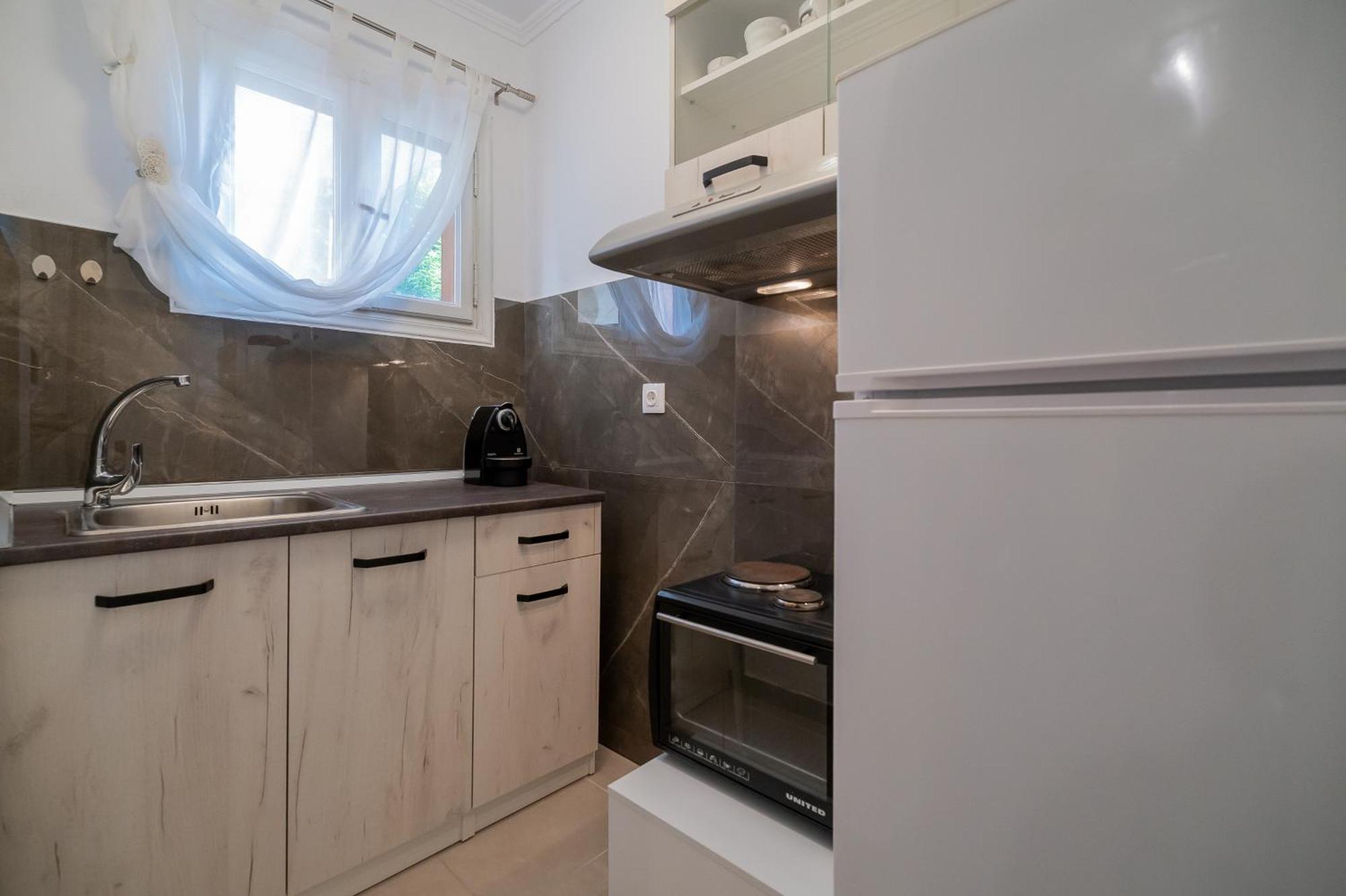 Stefanias Apartment Неос-Мармарас Экстерьер фото